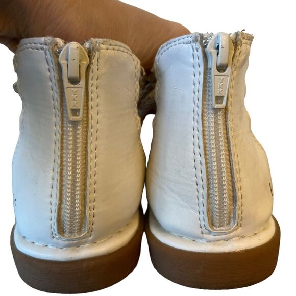 B.o.c Sedge White & Pewter
Womens braided gladiator sandals white size 9 GUC - Picture 6 of 14